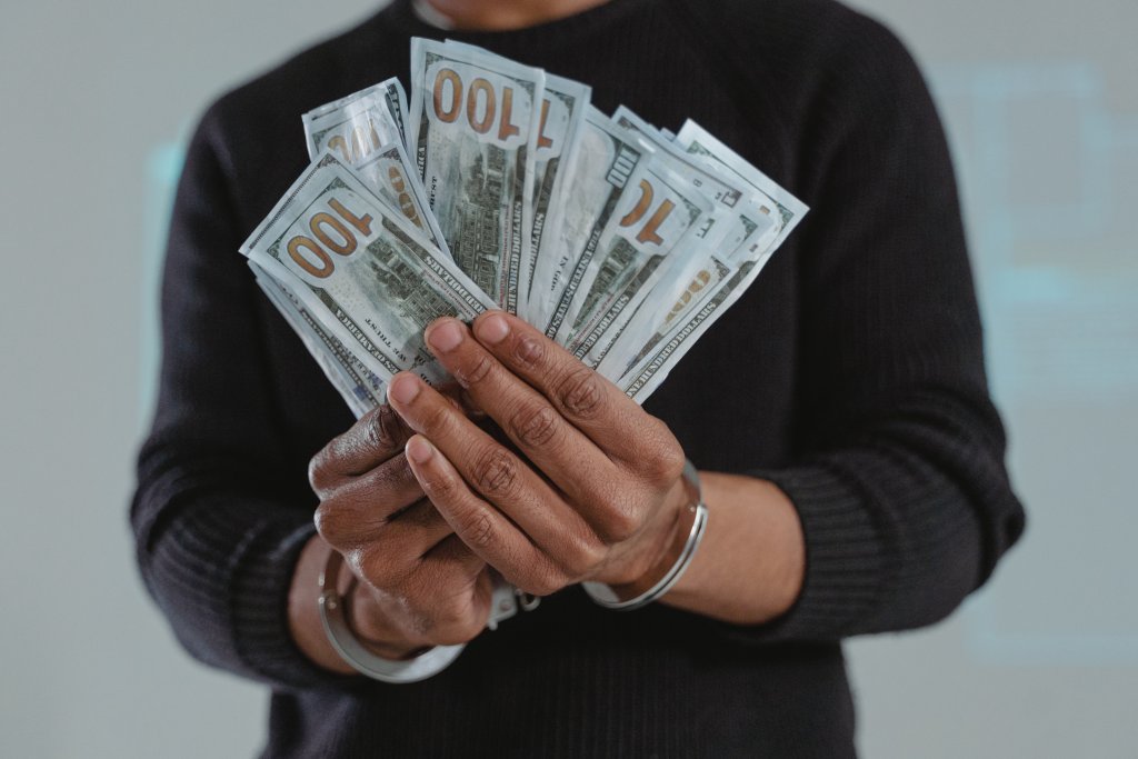 Biblical meaning of stealing money in a dream